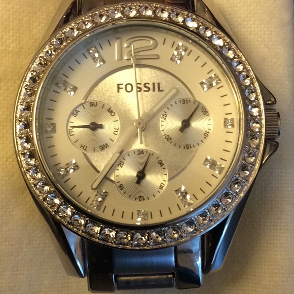 The Riley Watch - Picture 5 of 5